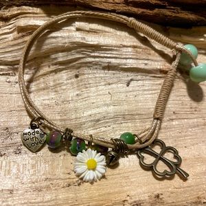Flower Heart and Beads Adjustable Bracelet -New-Daisy
